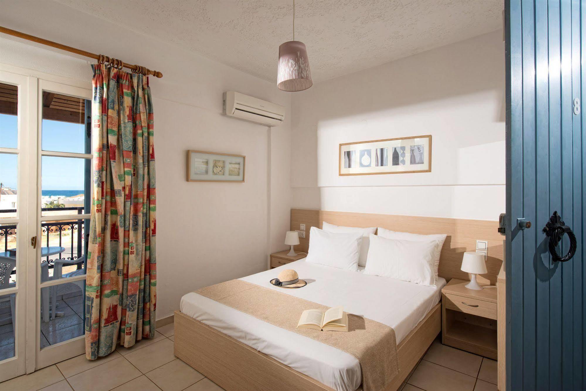 Castello Apartments Stalida エクステリア 写真