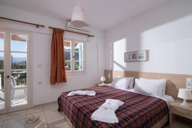 Castello Apartments Stalida エクステリア 写真